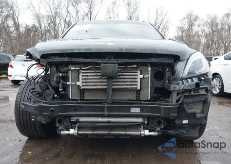 2015 Mercedes-Benz Ml 63 Amg 4Matic z USA, uszkodzony, nr VIN 4JGDA7EB2FA538652